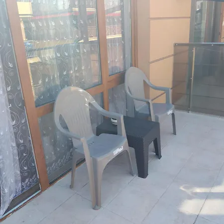 In Sea Breeze Complex