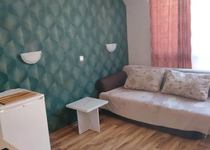 Апартаменти In Sea Breeze Complex *