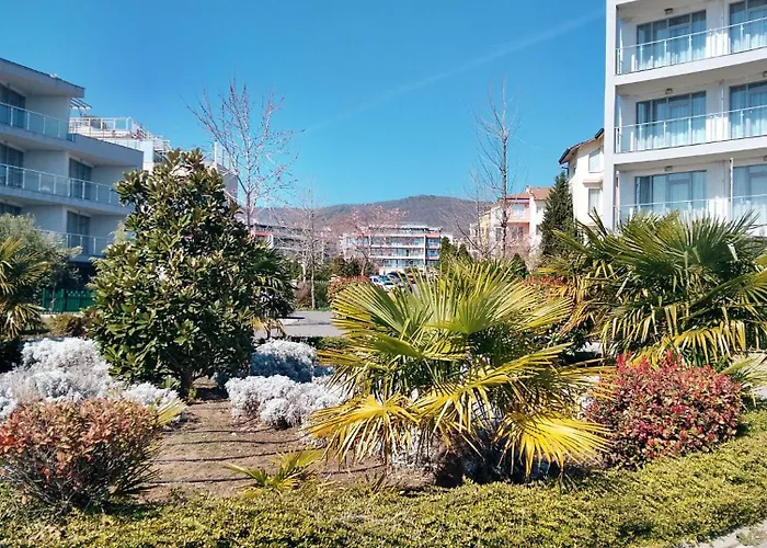 Апартаменти In Sea Breeze Complex Светий Влас